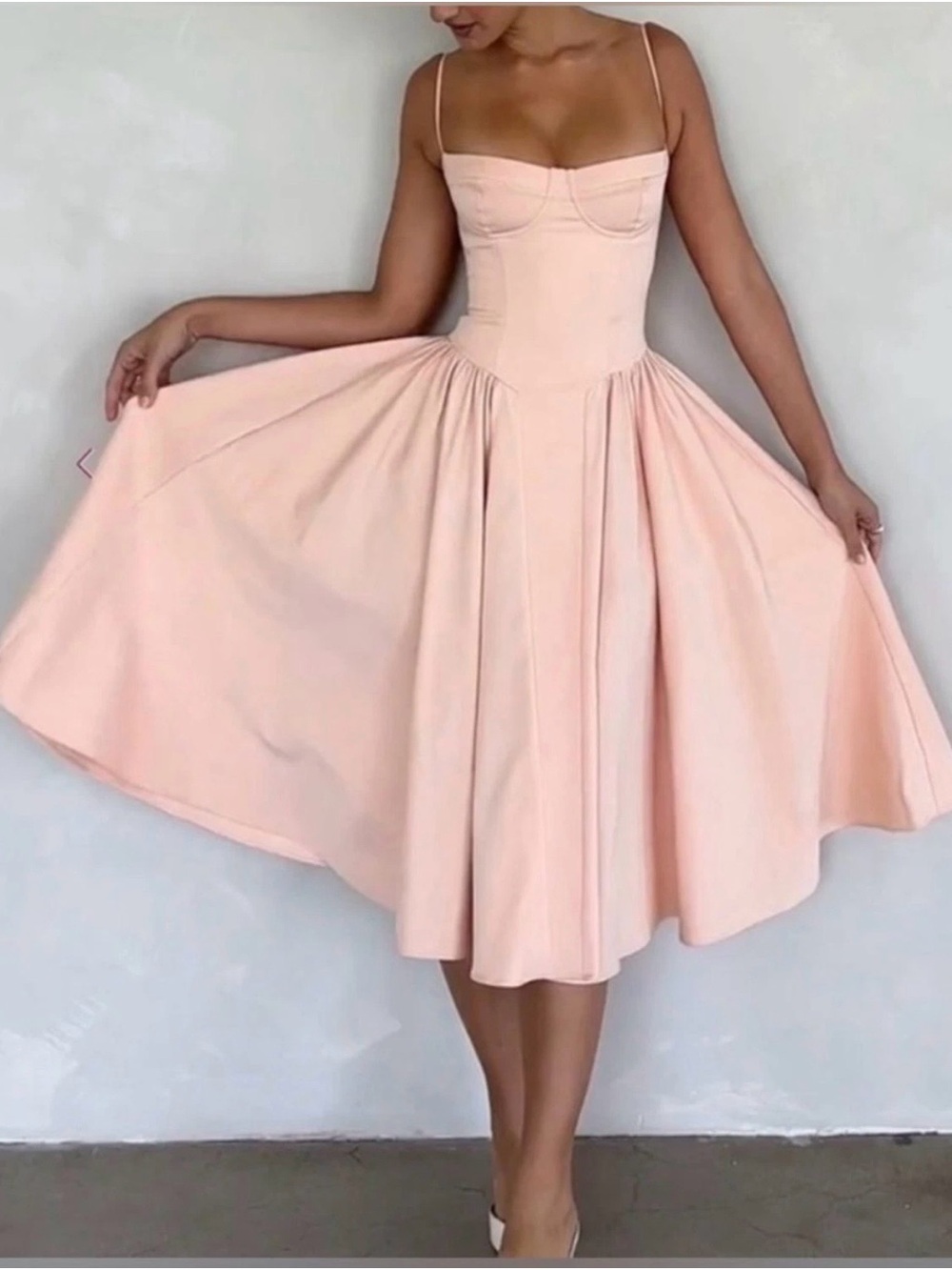 House of CB SAMARIA
Peach Parfait Twill Corset Midi Dress Size S